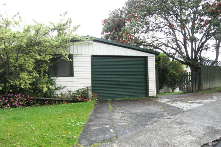 Photo of property in 35 Anzac Road, Morningside, Whangarei, 0110