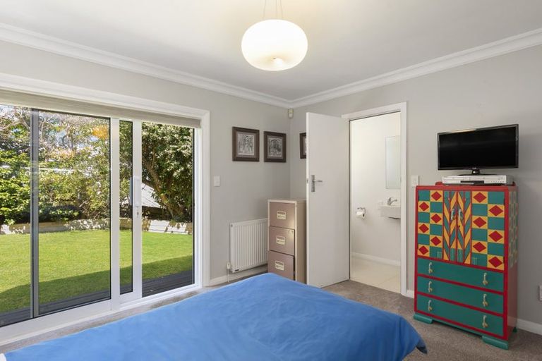 Photo of property in 8 Otaki Street, Miramar, Wellington, 6022