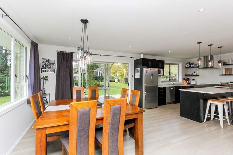 Photo of property in 142 Awai Road, Tarurutangi, New Plymouth, 4372