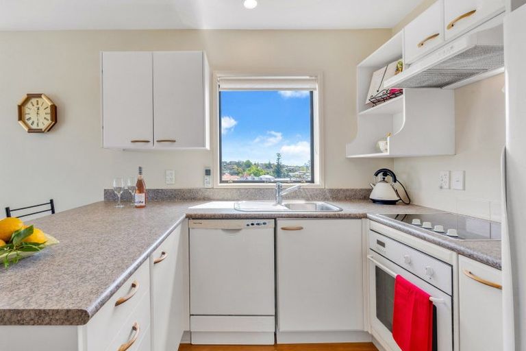 Photo of property in 19/5 Cook Street, Howick, Auckland, 2014