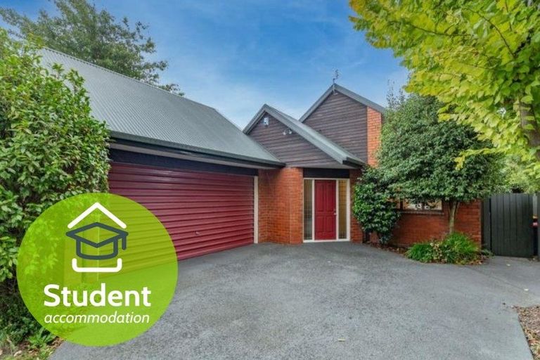 Photo of property in 412 Yaldhurst Road, Russley, Christchurch, 8042