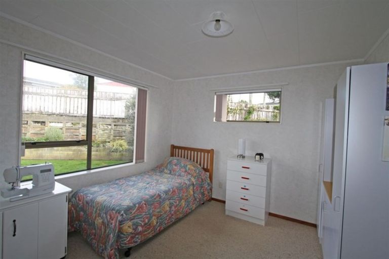 Photo of property in 17a Acacia Place, Bell Block, New Plymouth, 4312
