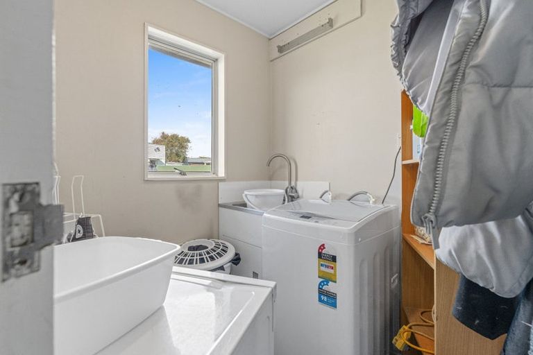Photo of property in 4 Roslyn Road, Levin, 5510