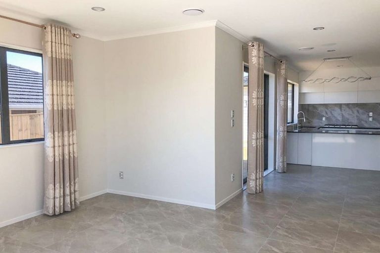 Photo of property in 55 Harriet Johnston Drive, Pokeno, 2402