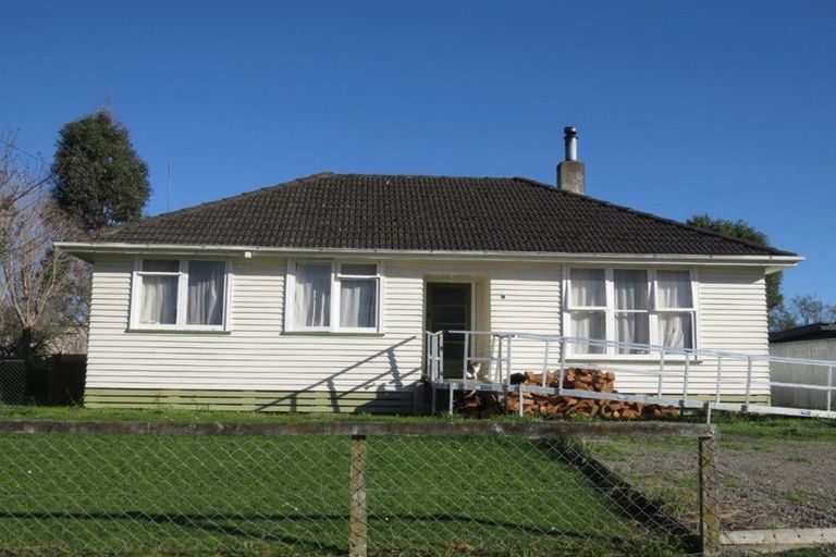 Photo of property in 20 Wilson Street, Pahiatua, 4910