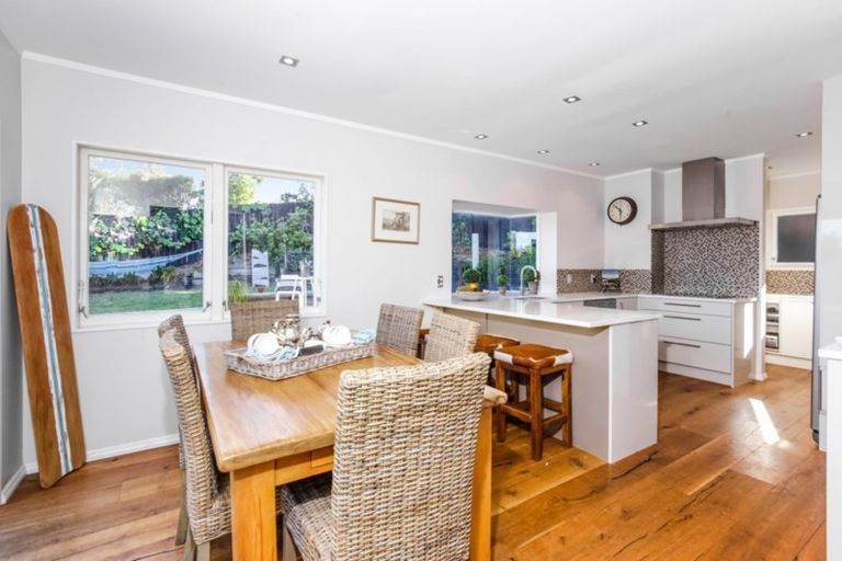 Photo of property in 38 Wyoming Avenue, Murrays Bay, Auckland, 0630