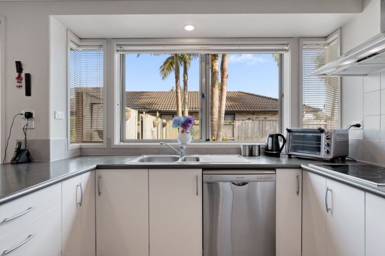 Photo of property in 50 Roxbury Place, Papamoa Beach, Papamoa, 3118