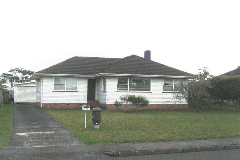 Photo of property in 17 Hereford Street, Te Atatu Peninsula, Auckland, 0610