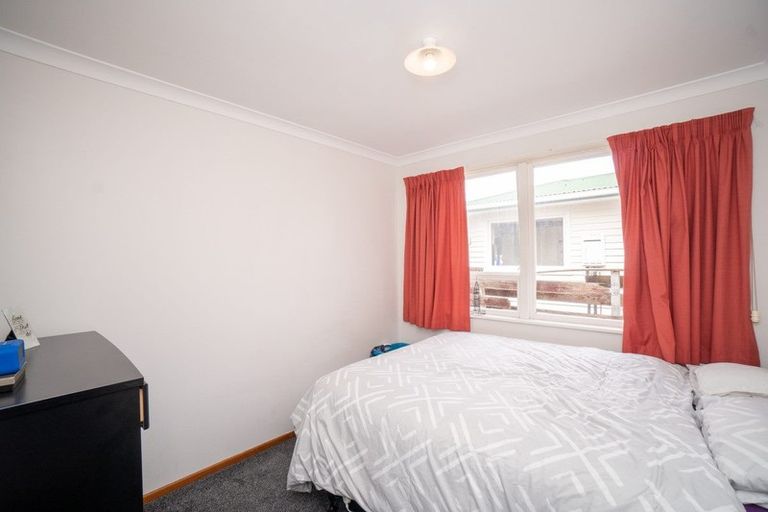 Photo of property in 24 Rhodes Drive, Kelvin Grove, Palmerston North, 4414