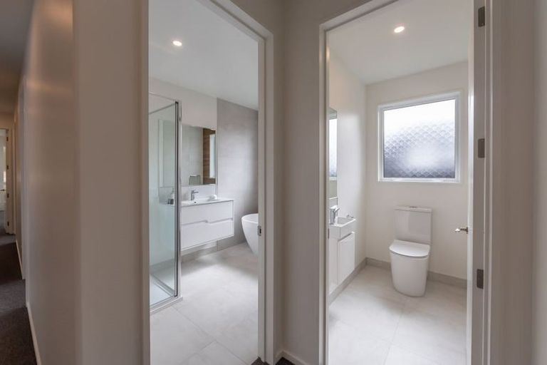 Photo of property in 23 Irvines Track, Halswell, Christchurch, 8025