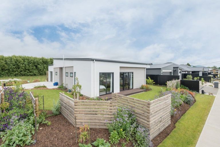 Photo of property in 16 Tana Pukekohatu Avenue, Motueka, 7120