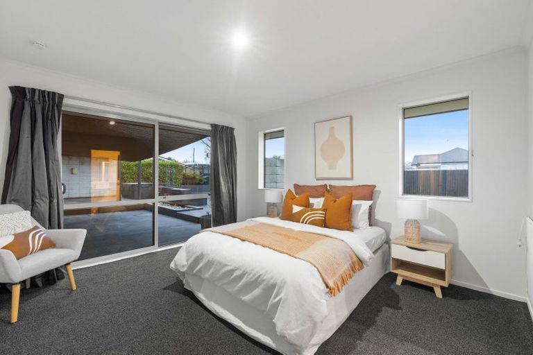 Photo of property in 24 James Drive, Woodend, 7610