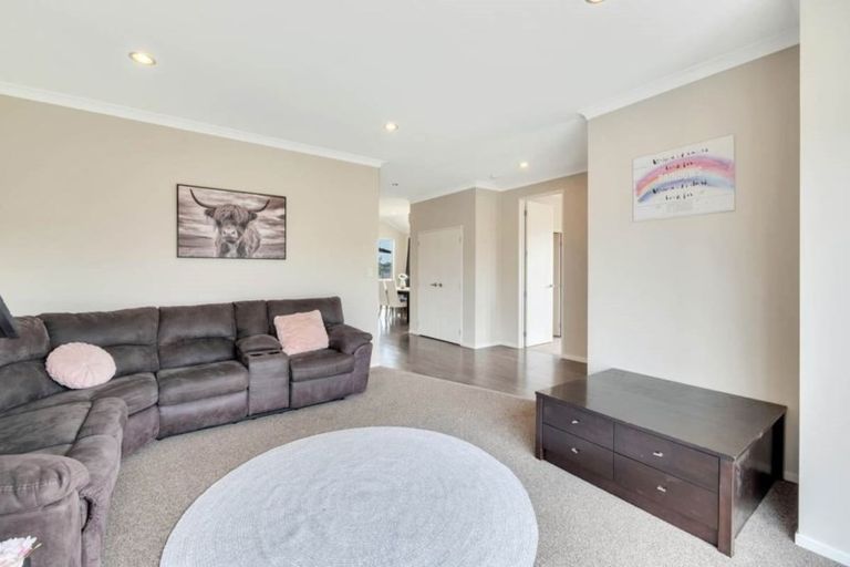 Photo of property in 135 Matua Road, Huapai, Kumeu, 0810