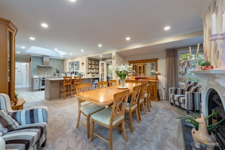 Photo of property in 68d Chatsworth Road, Silverstream, Upper Hutt, 5019