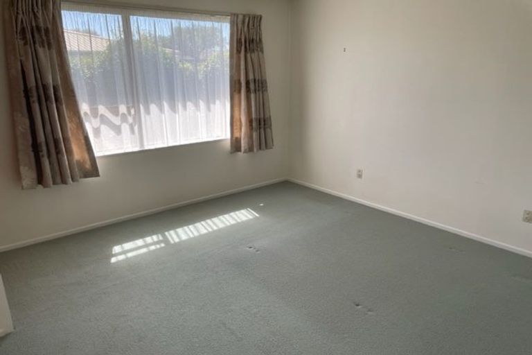 Photo of property in 39 Dunbarton Street, Redwood, Christchurch, 8051