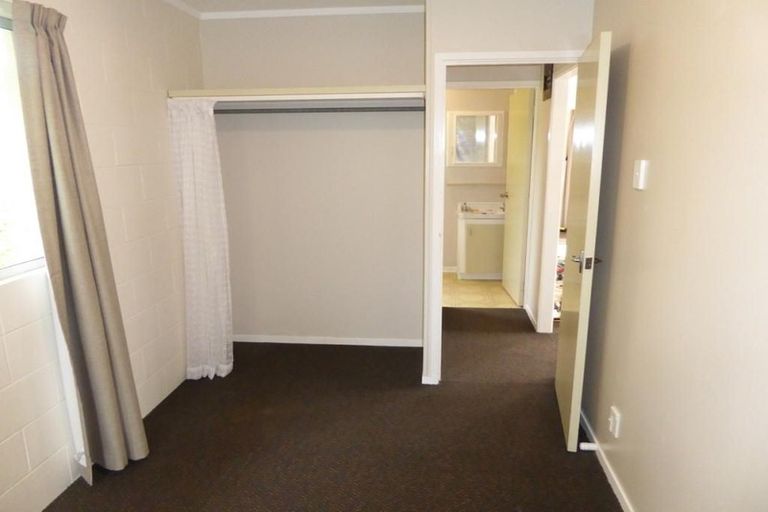 Photo of property in 4 Wyvern Place, Glenfield, Auckland, 0629