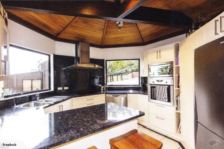 Photo of property in 1/10 View Road, Shelly Park, Auckland, 2014