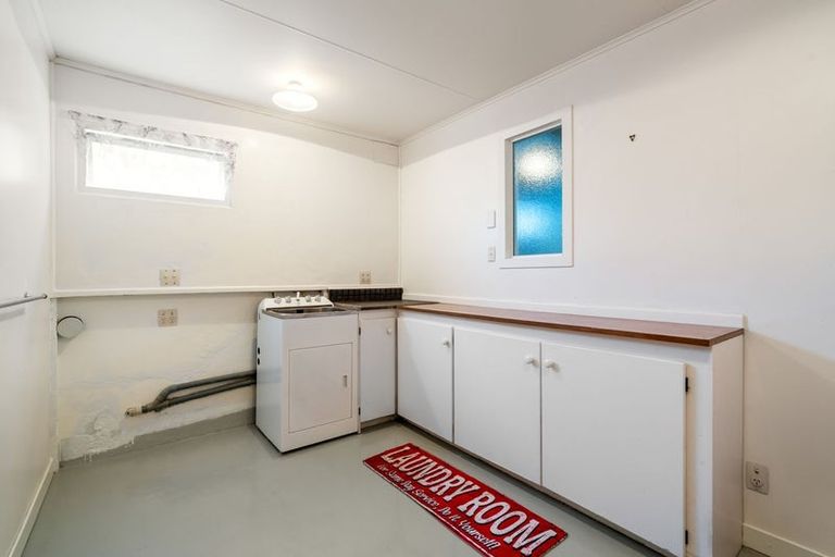 Photo of property in 18 Colquhoun Street, Glenross, Dunedin, 9011