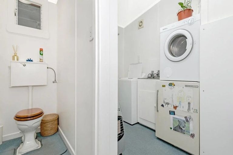 Photo of property in 17 Ormond Road, Whataupoko, Gisborne, 4010