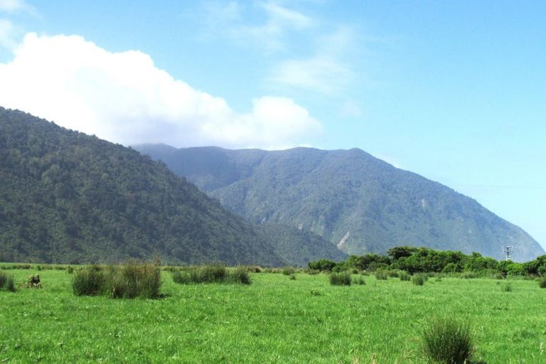 Photo of property in 86 Cargills Road, Barrytown, Runanga, 7873