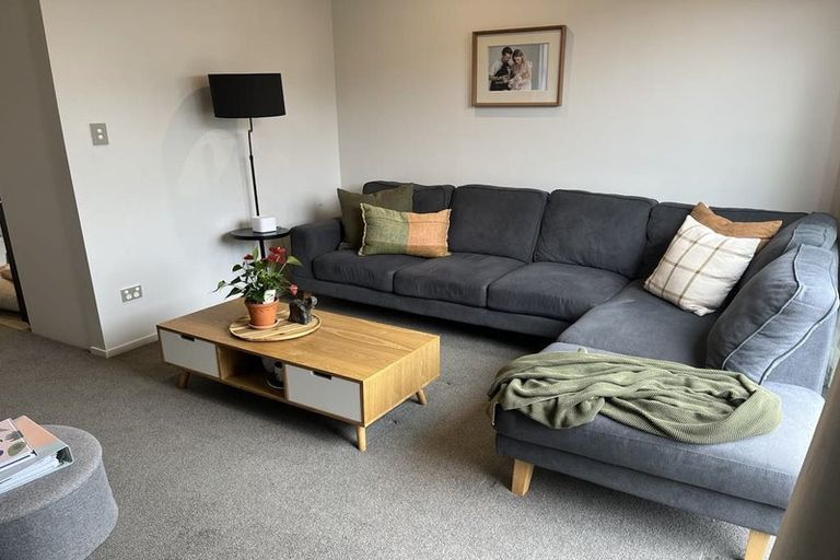 Photo of property in 32 Hobsonville Point Road, Hobsonville, Auckland, 0616