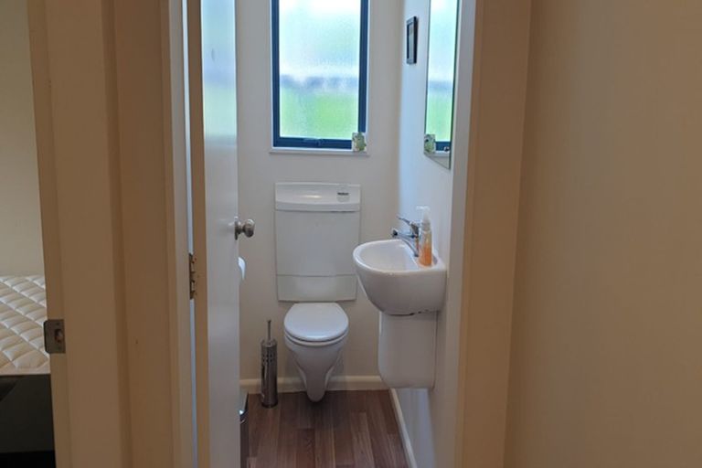 Photo of property in 9 Ridvan Grove, Ngaio, Wellington, 6035