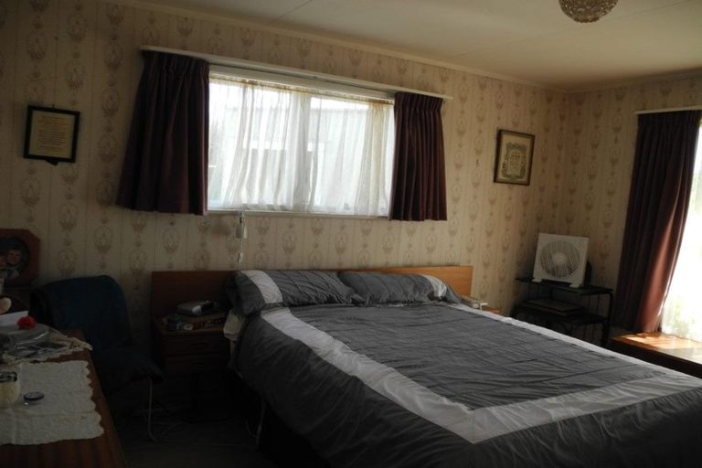 Photo of property in 9 Oxford Street, Waimate, 7924