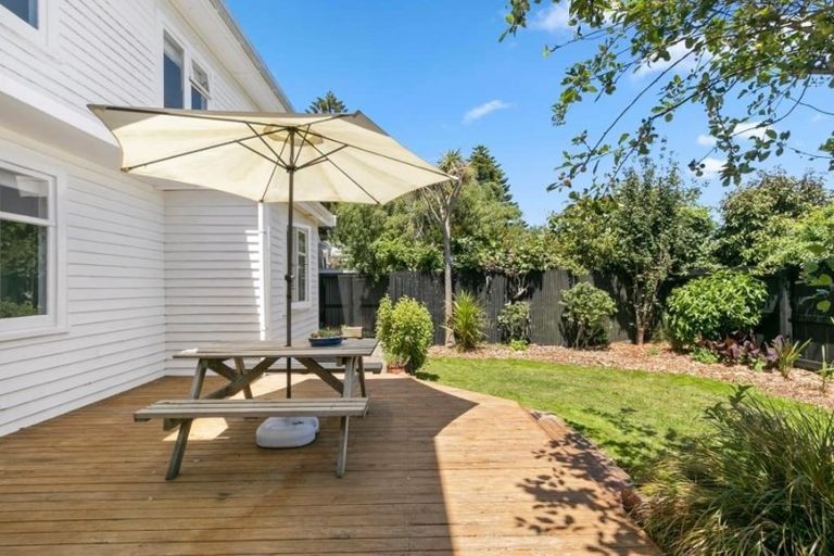 Photo of property in 1 Karamu Street, Eastbourne, Lower Hutt, 5013