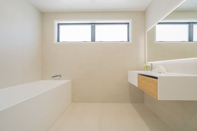 Photo of property in 9 Awatea Drive, Whitianga, 3510