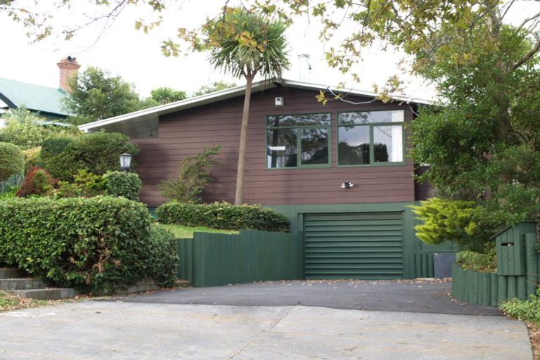 Photo of property in 6 Howe Street, Howick, Auckland, 2014
