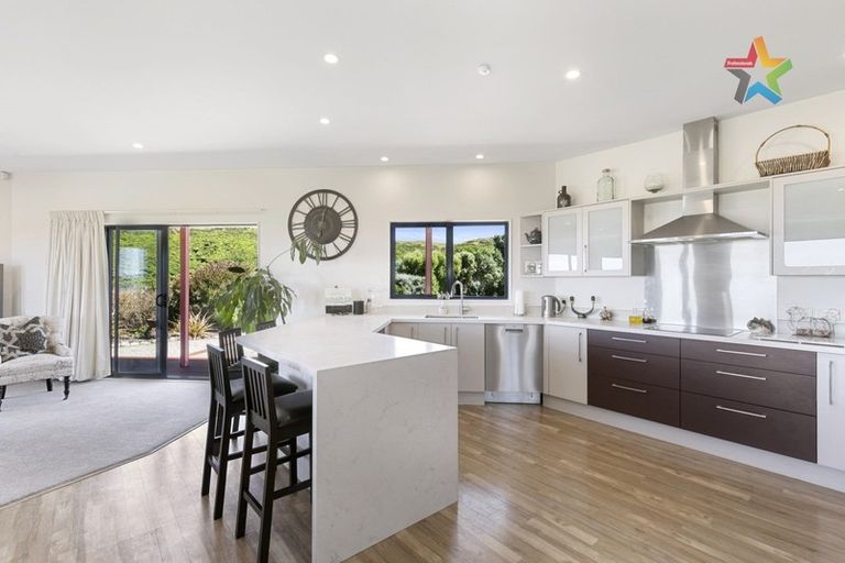 Photo of property in 81 Kaitangata Crescent, Kelson, Lower Hutt, 5010