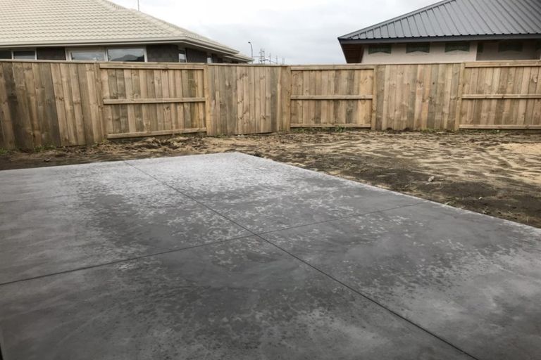 Photo of property in 18 Sabre Street, Papamoa Beach, Papamoa, 3118