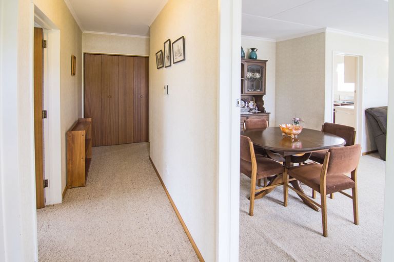 Photo of property in 9 Cambridge Terrace, Masterton, 5810