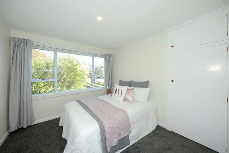 Photo of property in 39 Middlepark Road, Sockburn, Christchurch, 8042