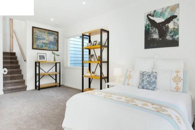 Photo of property in 2/19 Limmer Place, Browns Bay, Auckland, 0632