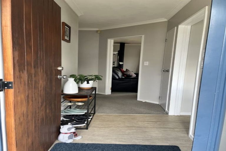 Photo of property in 32 Somerset Crescent, Highbury, Palmerston North, 4412