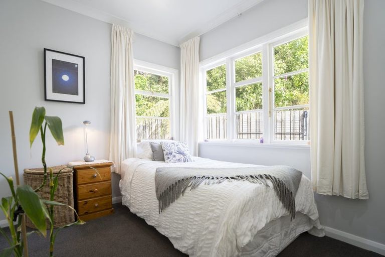 Photo of property in 38 Monowai Road, Johnsonville, Wellington, 6037