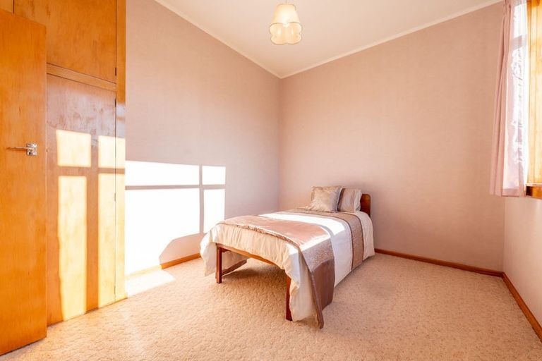 Photo of property in 33 Parsonage Road, Waimate, 7924