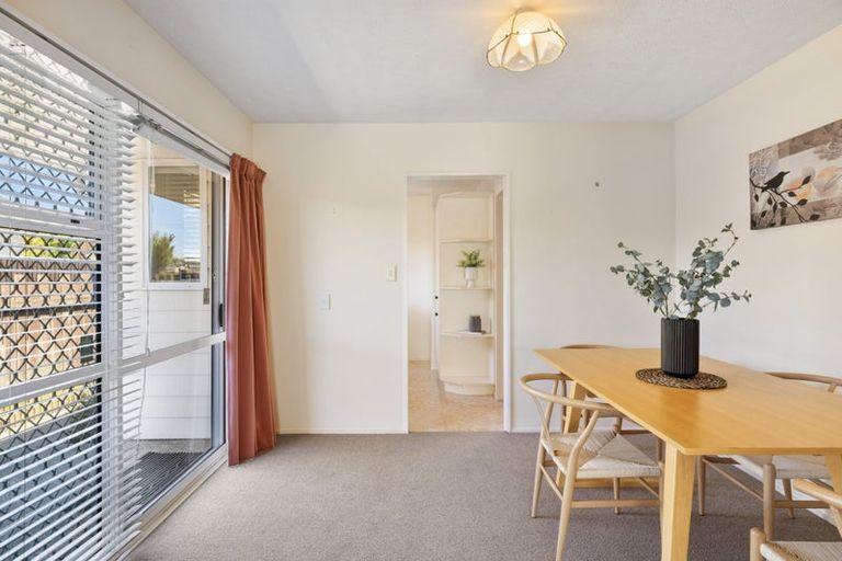 Photo of property in 1/216 Greers Road, Bryndwr, Christchurch, 8053