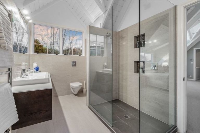 Photo of property in 7 Dene Court Lane, Greenhithe, Auckland, 0632