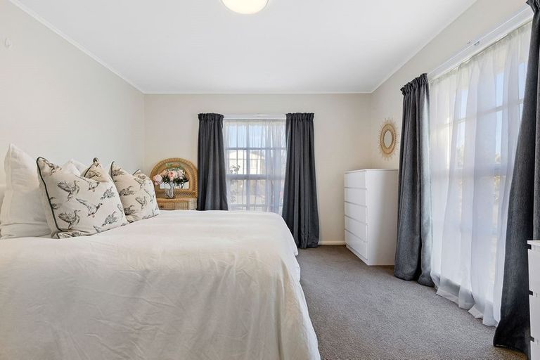 Photo of property in 2 Skye Place, Burnside, Christchurch, 8053