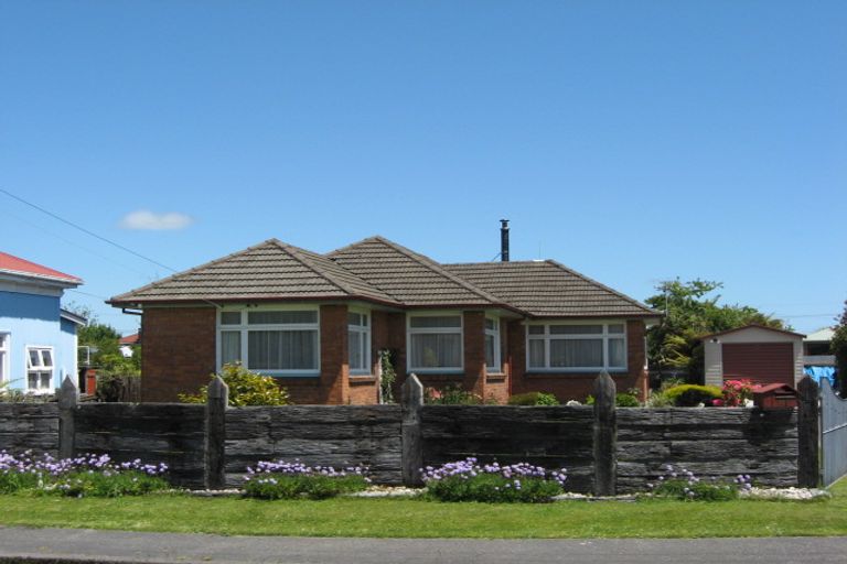 Photo of property in 106 Romilly Street, Westport, 7825