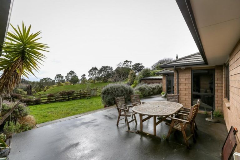 Photo of property in 550 Mangorei Road, Mangorei, New Plymouth, 4371