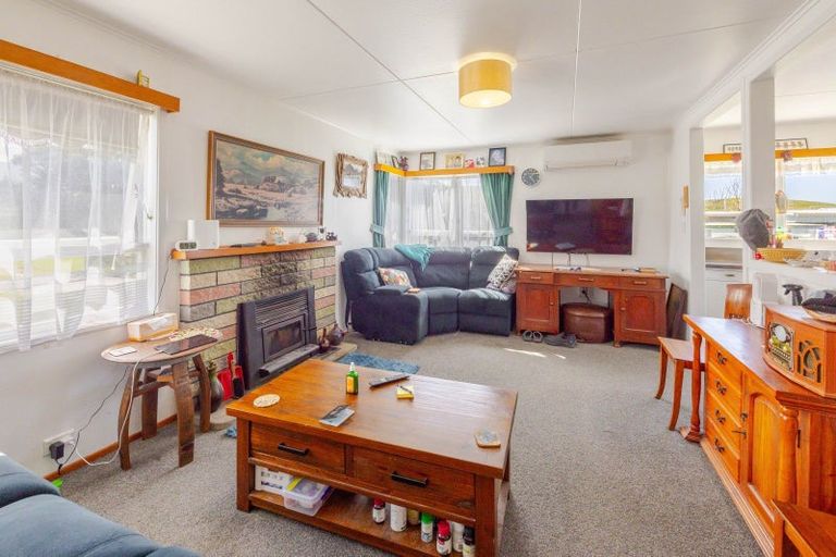 Photo of property in 10 Jones Street, Porangahau, 4291