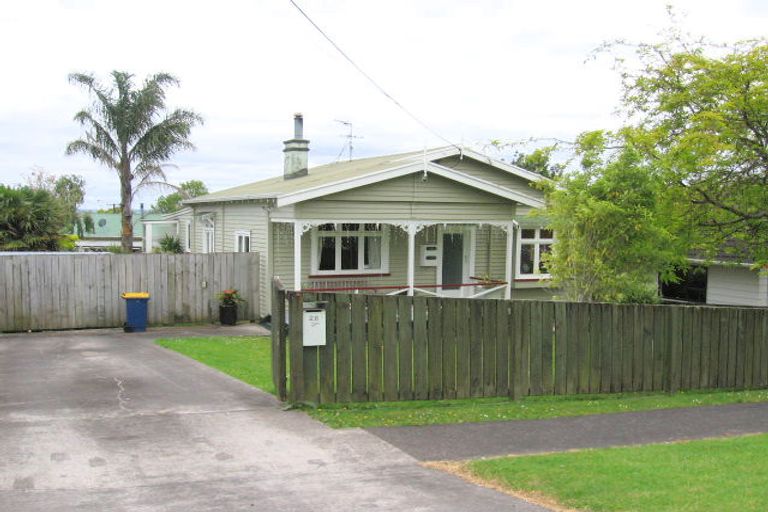 Photo of property in 1/28 Clayburn Road, Glen Eden, Auckland, 0602
