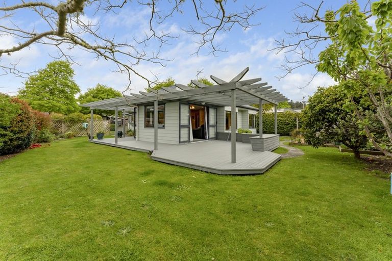 Photo of property in 9 Donegal Grove, Birchville, Upper Hutt, 5018