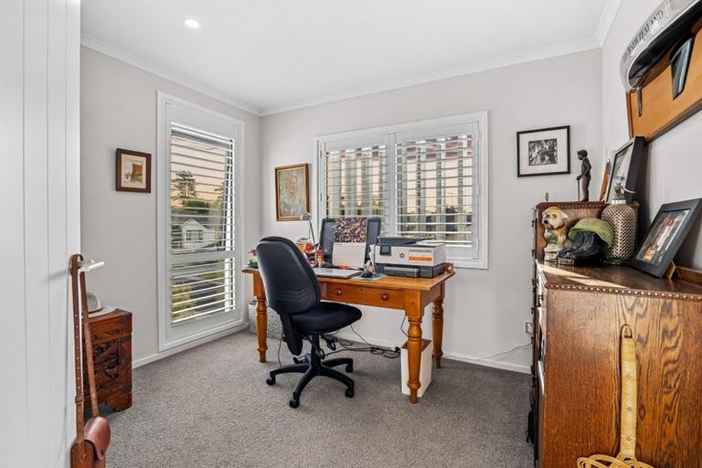 Photo of property in 14b Dida Park Drive, Kumeu, 0810