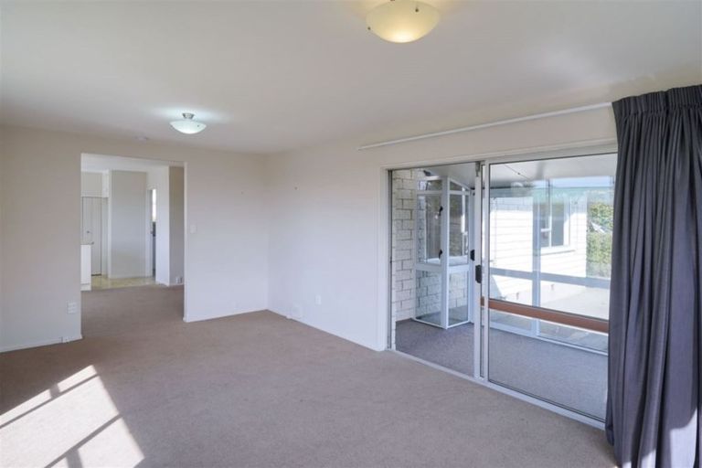 Photo of property in 15 Inwoods Road, Parklands, Christchurch, 8083