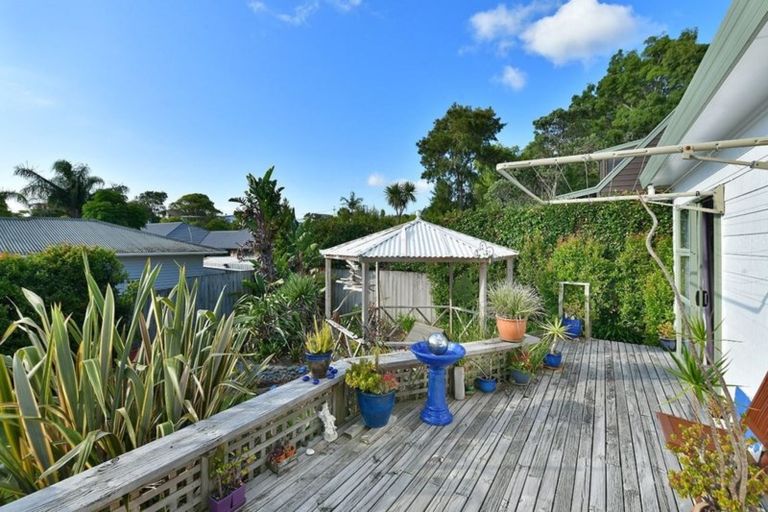 Photo of property in 19a Walbrook Road, Manly, Whangaparaoa, 0930