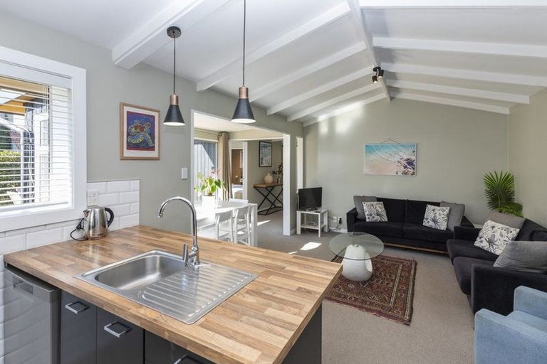 Photo of property in 4 Swindells Road, Waikuku Beach, 7473